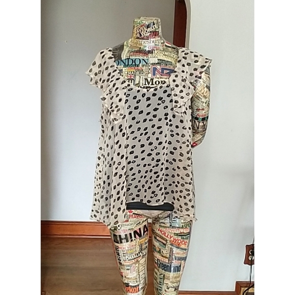 HEAT WAVE SALE! BCBG Cream with Black Sheer Blouse. Size Large. - Picture 9 of 11